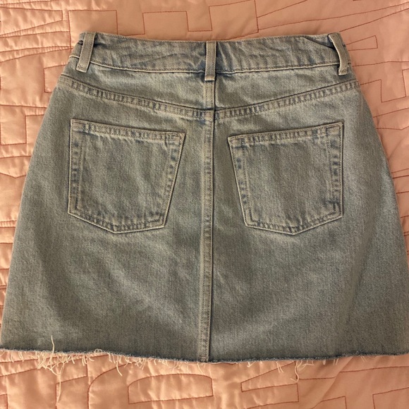 Topshop Bleach Denim Skirt - Picture 6 of 8